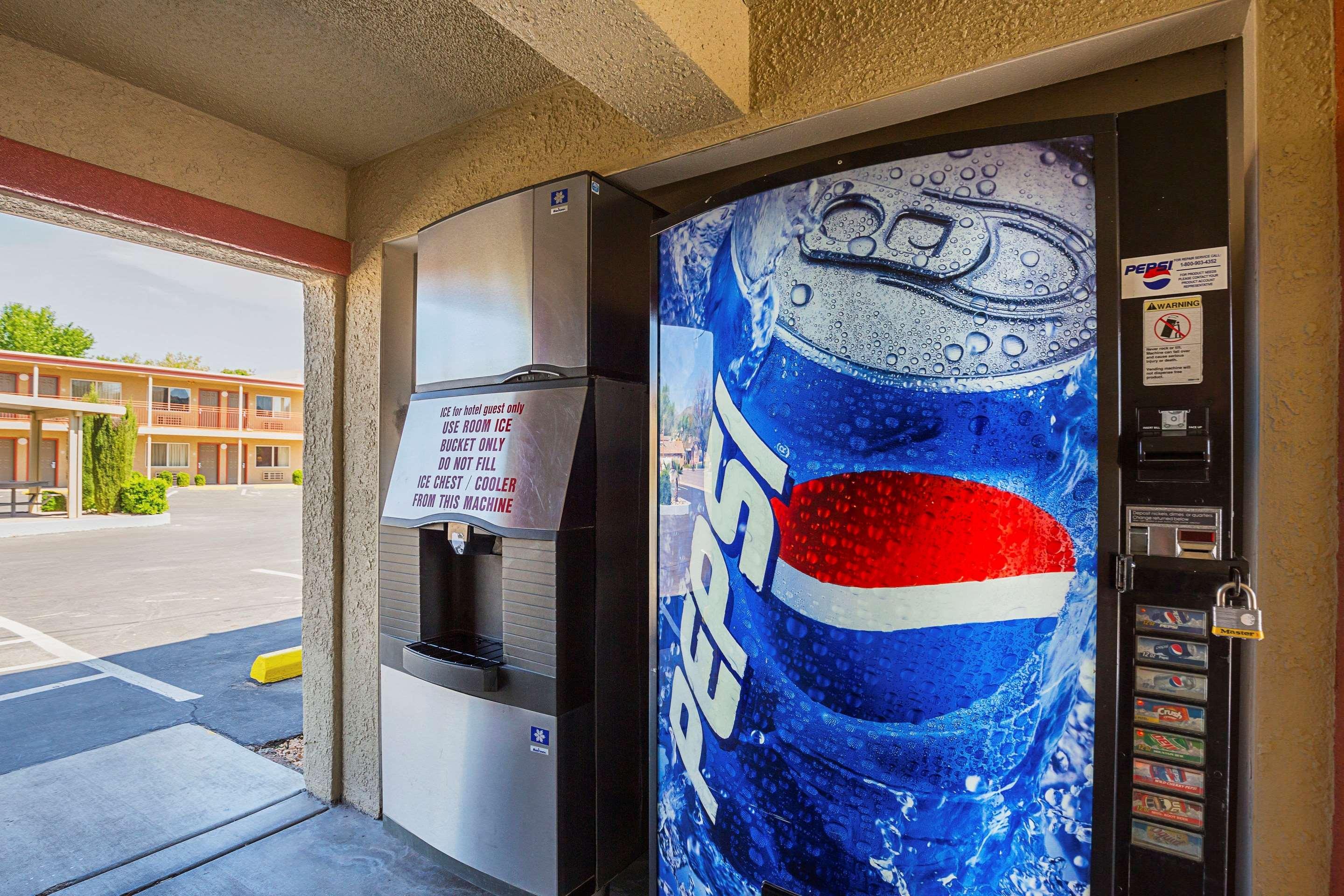 Econo Lodge Hurricane Zion Park Area Exterior photo
