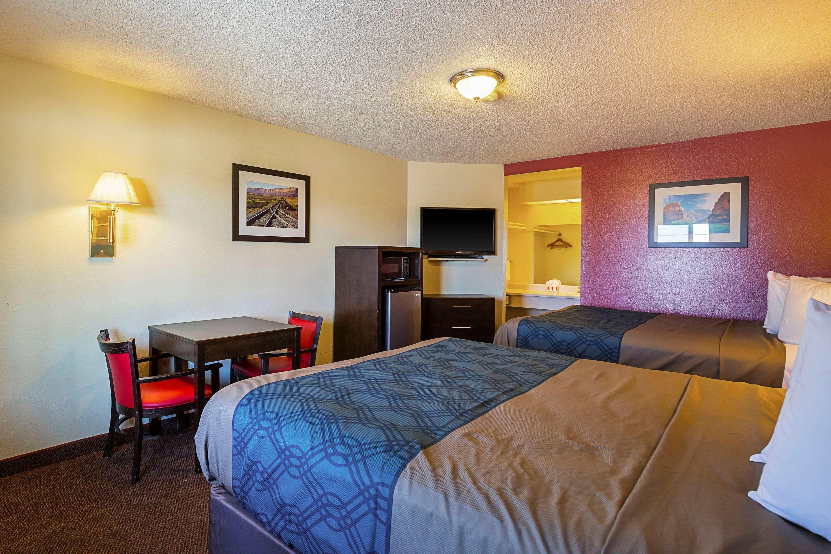 Econo Lodge Hurricane Zion Park Area Exterior photo