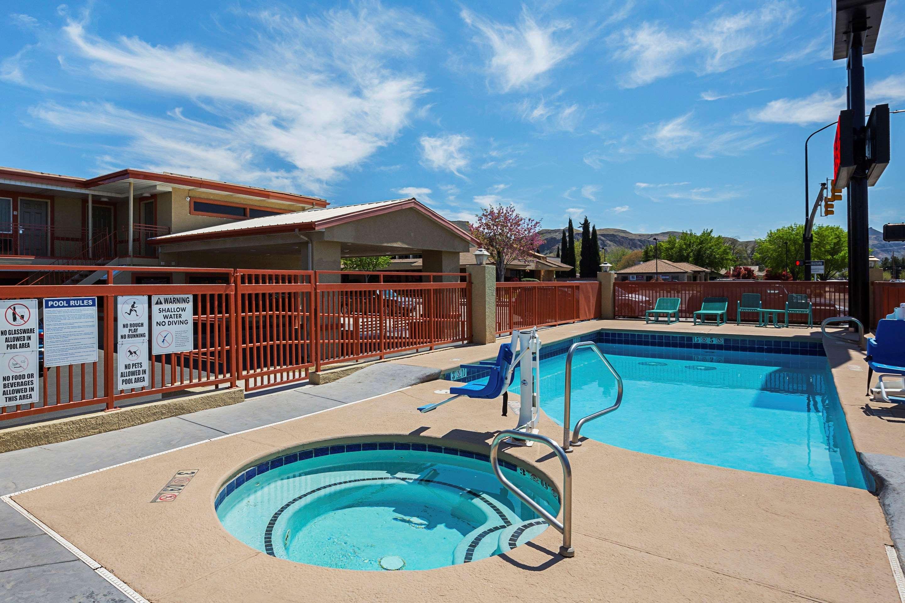 Econo Lodge Hurricane Zion Park Area Exterior photo