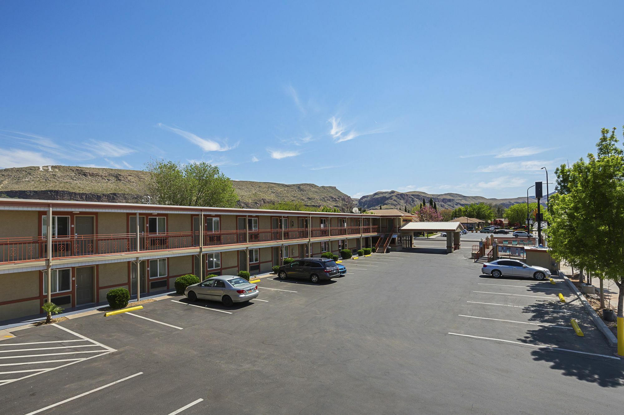 Econo Lodge Hurricane Zion Park Area Exterior photo