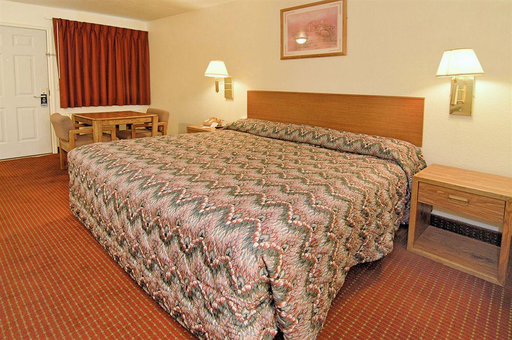 Econo Lodge Hurricane Zion Park Area Exterior photo